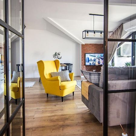 Apartamenty W37 โนวือตาร์ก ภายนอก รูปภาพ