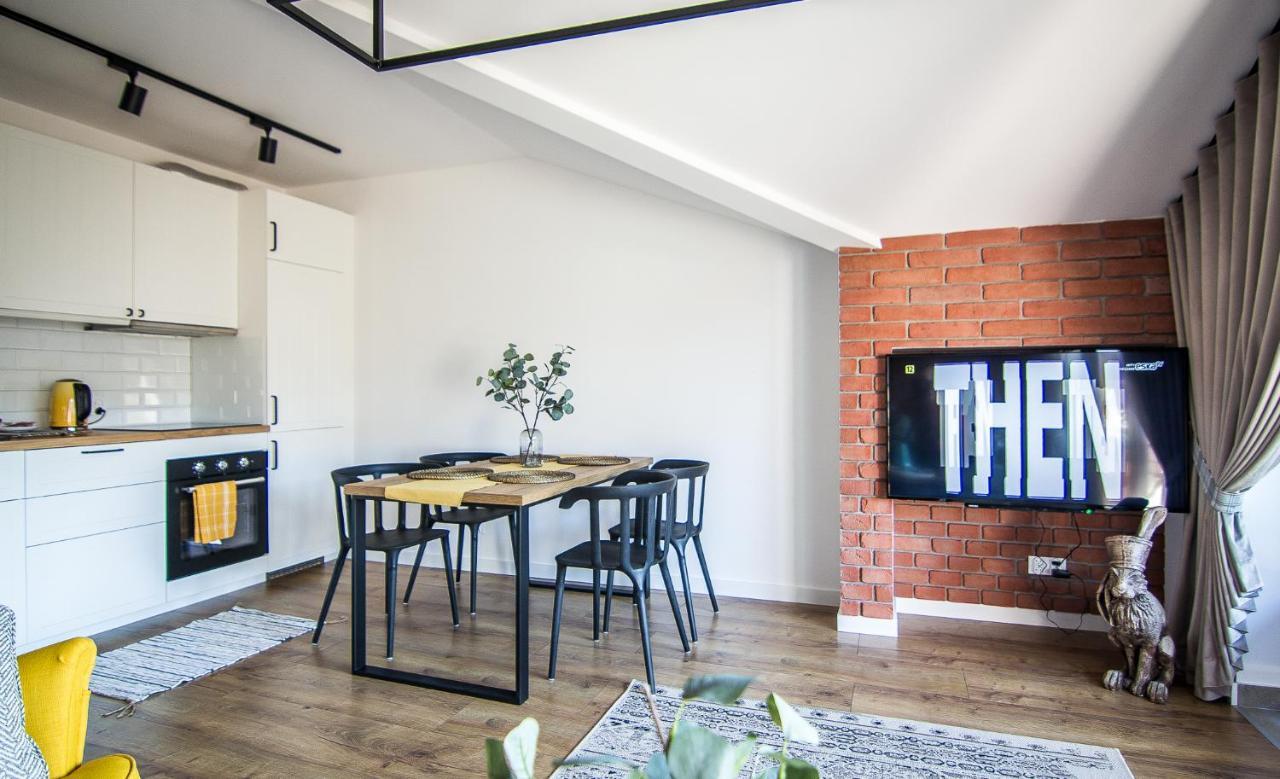 Apartamenty W37 โนวือตาร์ก ภายนอก รูปภาพ